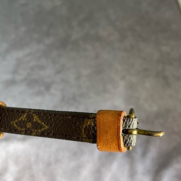 Louis Vuitton Amazone Vintage Strap Buckle Piece Replacement z43 - Picture 3 of 11